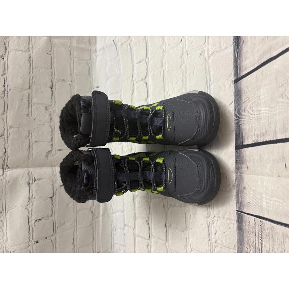 Kids Merrell Snowboots Size 8